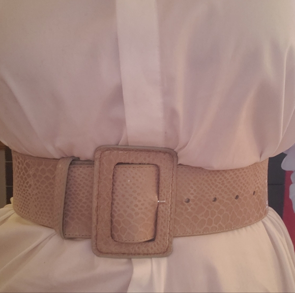 3 BCBG MAXAZRIA belts in size S & XS - Picture 9 of 9